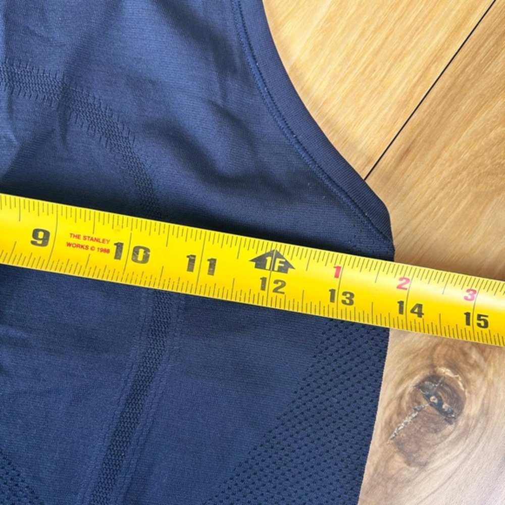 Swiftly Speed Racerback *Sheer Stripe - Picture 5 of 8